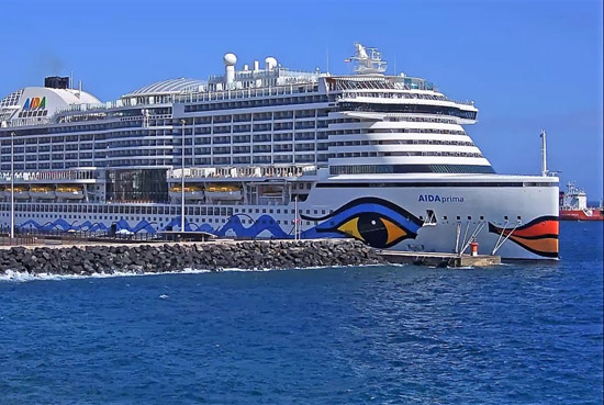 live webcam lanzarote cruise port