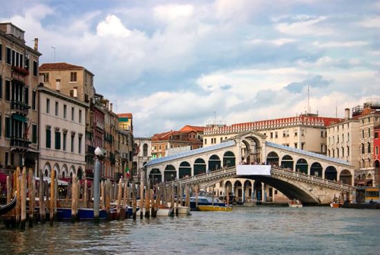 Venice: Rialto Bridge