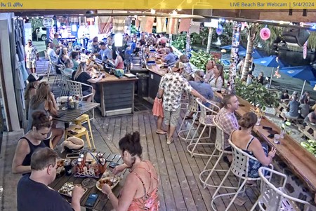 Saint John: Beach Bar